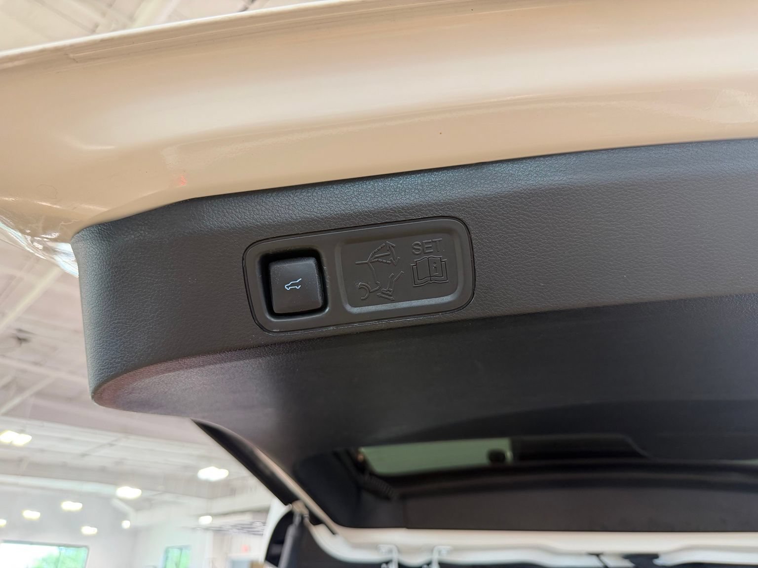 Used 2021 Ford Expedition XLT AWD/4WD image 13