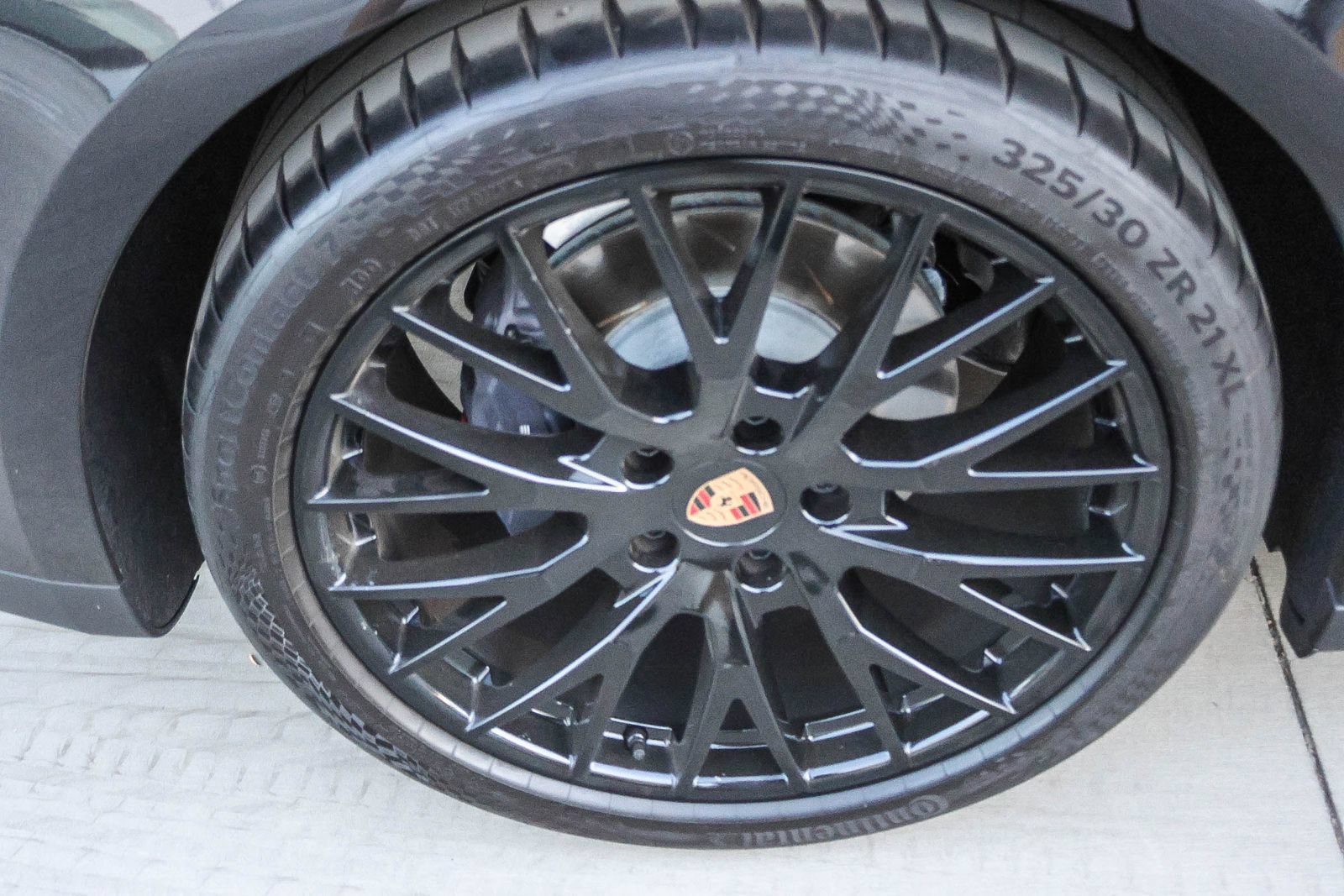 Used 2026 Porsche Panamera RWD image 12