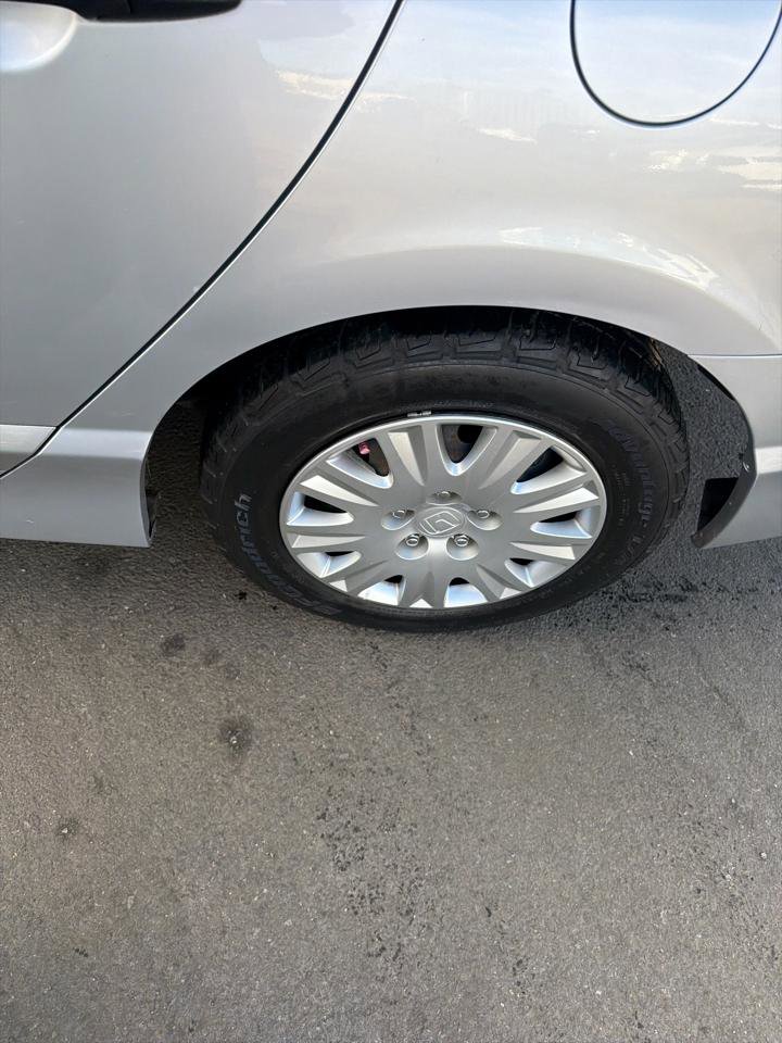 Used 2010 Honda Civic DX-VP image 4