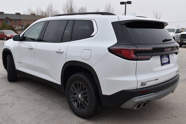 Used 2025 GMC Acadia Elevation image 7