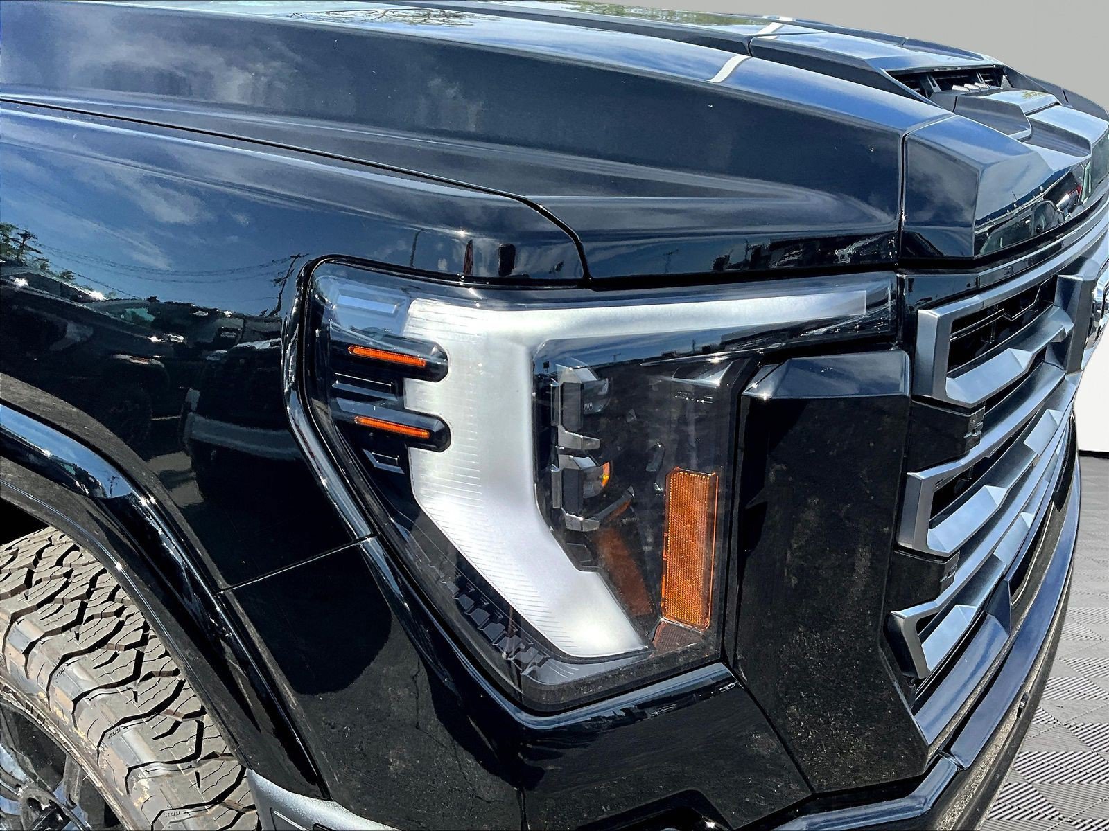 New 2026 GMC Sierra 3500 AT4 w/ AT4 Premium Plus Package AWD/4WD image 8