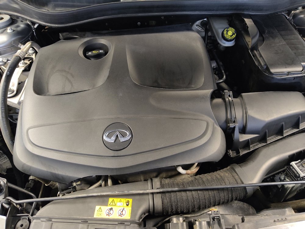 Used 2019 INFINITI QX30 Sport image 30
