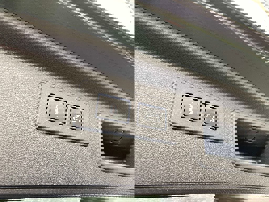 Used 2022 Subaru Forester Premium image 7