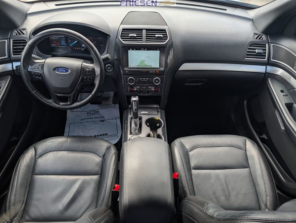 Used 2017 Ford Explorer XLT w/ Equipment Group 202A image 18