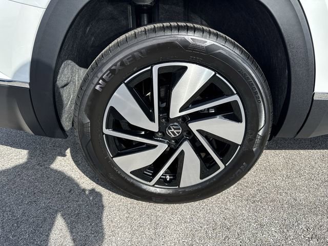 New 2026 Volkswagen Atlas SEL image 32