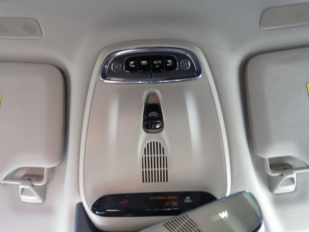 Used 2018 Volvo V90 T5 Cross Country w/ Convenience Package AWD/4WD image 28