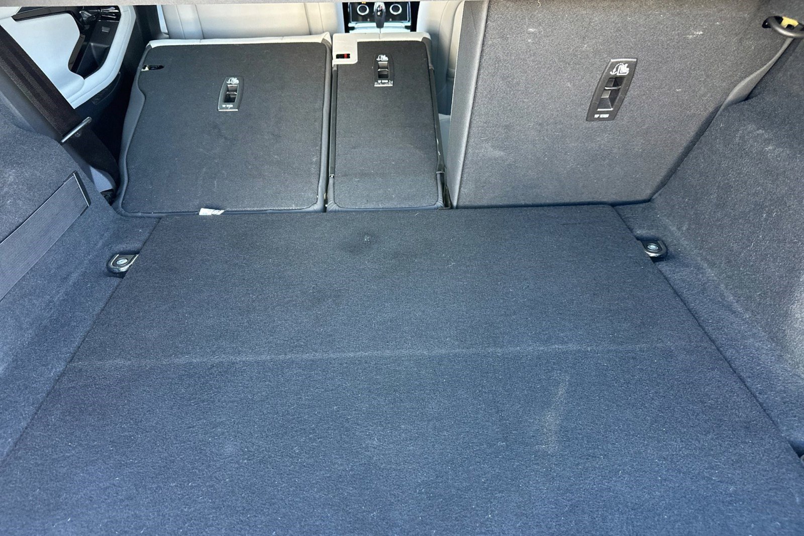 Used 2023 Land Rover Range Rover Evoque S image 33