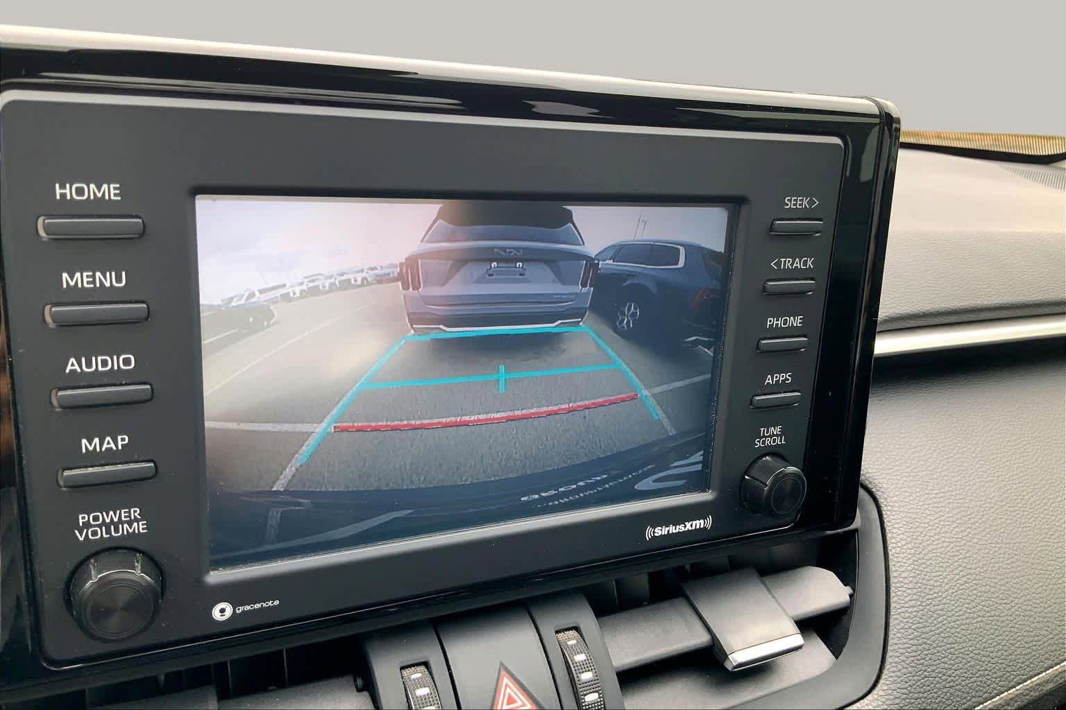 Used 2020 Toyota RAV4 XLE Premium FWD image 27