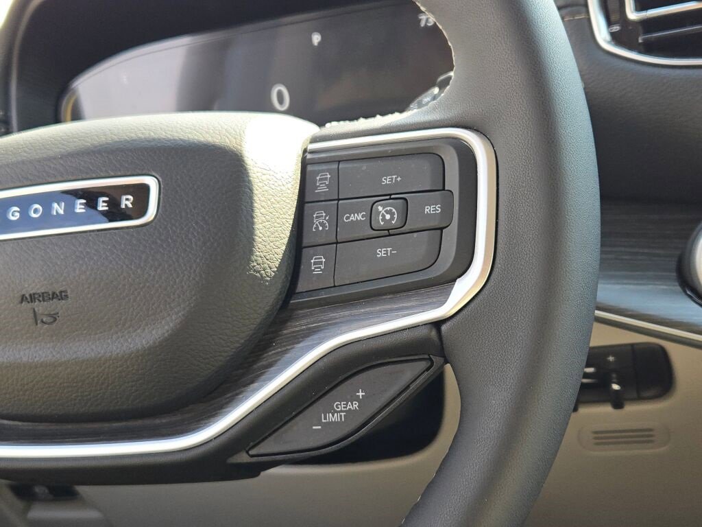 Used 2024 Jeep Wagoneer Series III w/ Premium Group I image 36