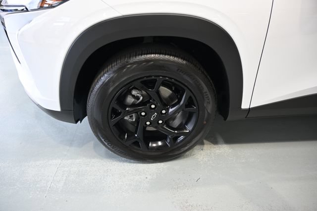 New 2026 Chevrolet Trax LT w/ Sunroof Package FWD image 28