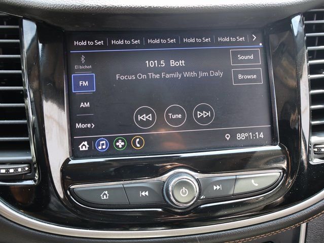 Certified 2020 Chevrolet Trax LT w/ Sun & Sound Package FWD image 24