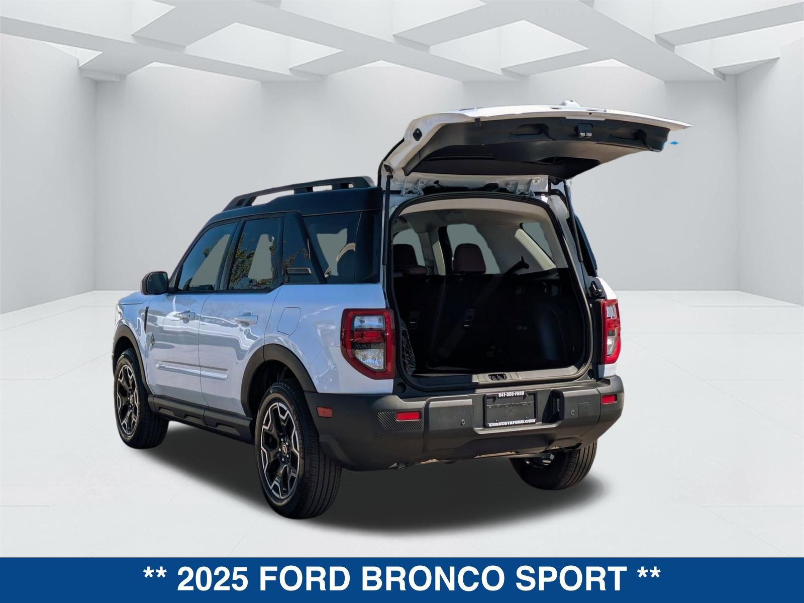 New 2025 Ford Bronco Sport Outer Banks w/ Outer Banks Tech Package+ image 14