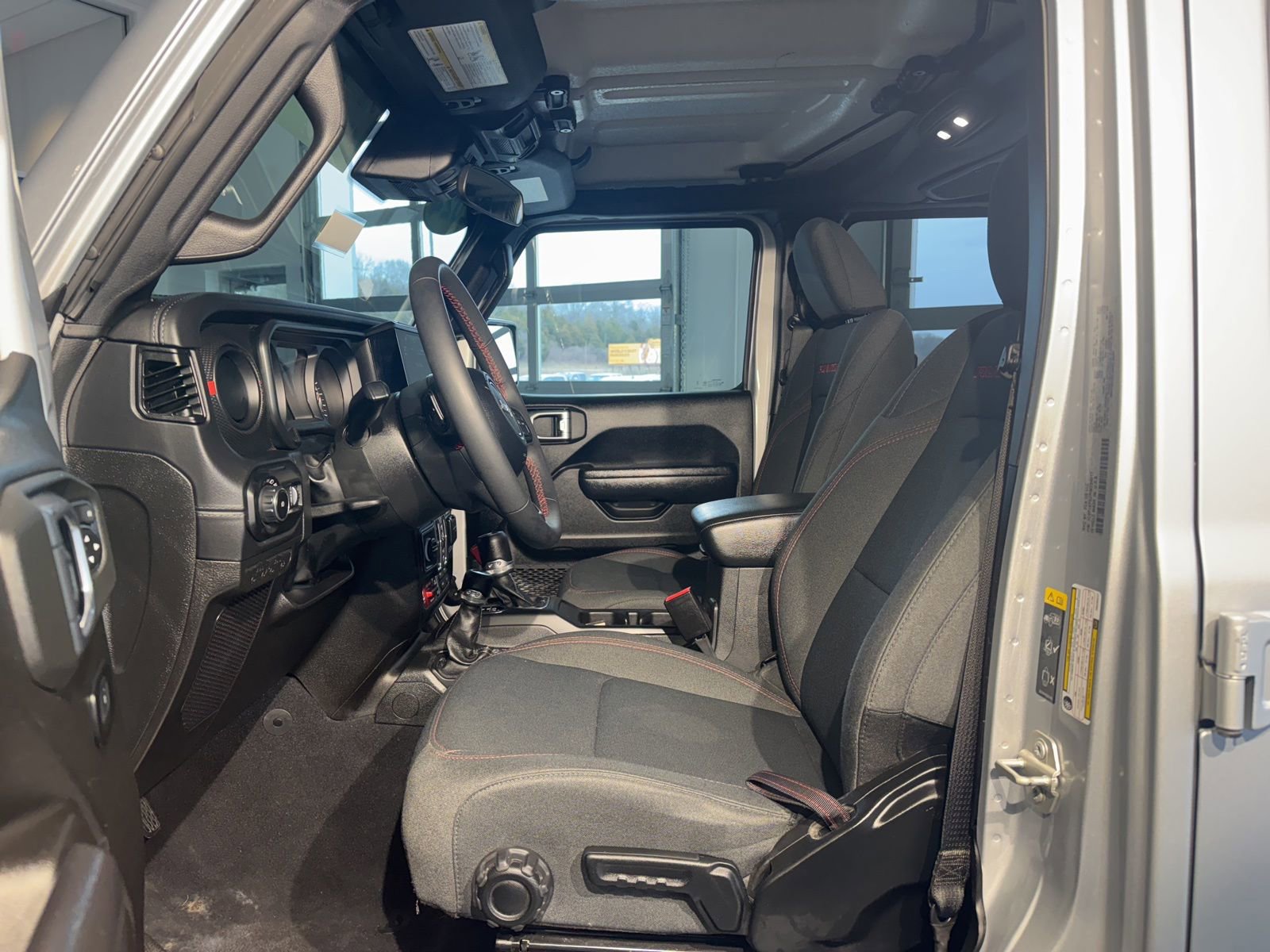 Used 2024 Jeep Wrangler Unlimited Rubicon image 21