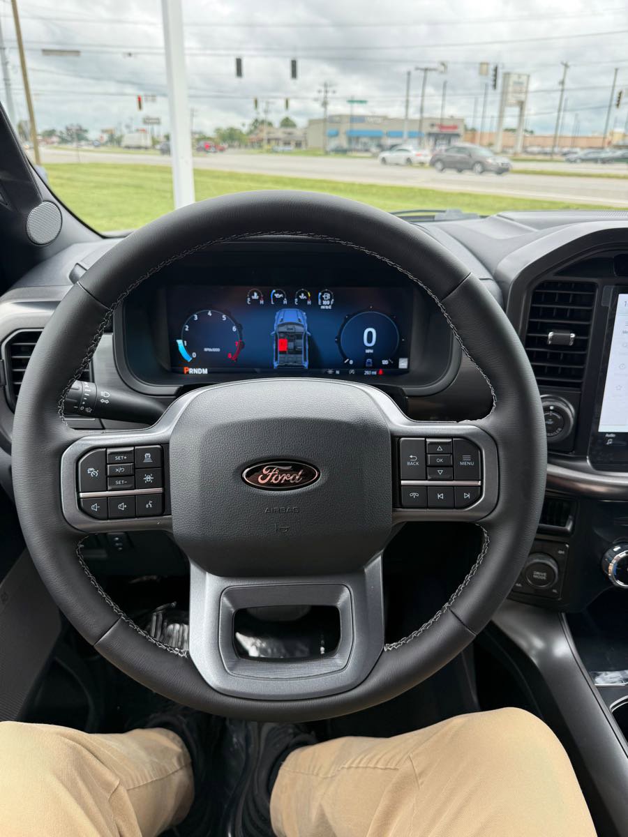 New 2025 Ford F150 Lariat image 7