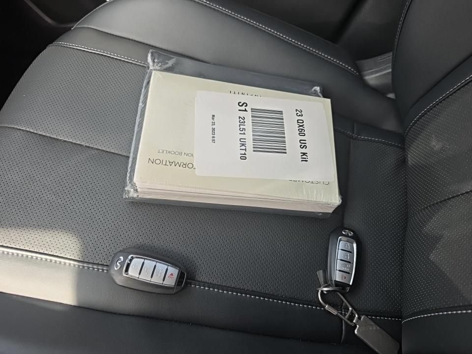 Used 2023 INFINITI QX60 Pure FWD image 8