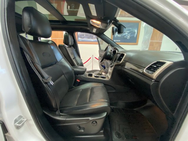 Used 2017 Jeep Grand Cherokee Overland RWD image 21