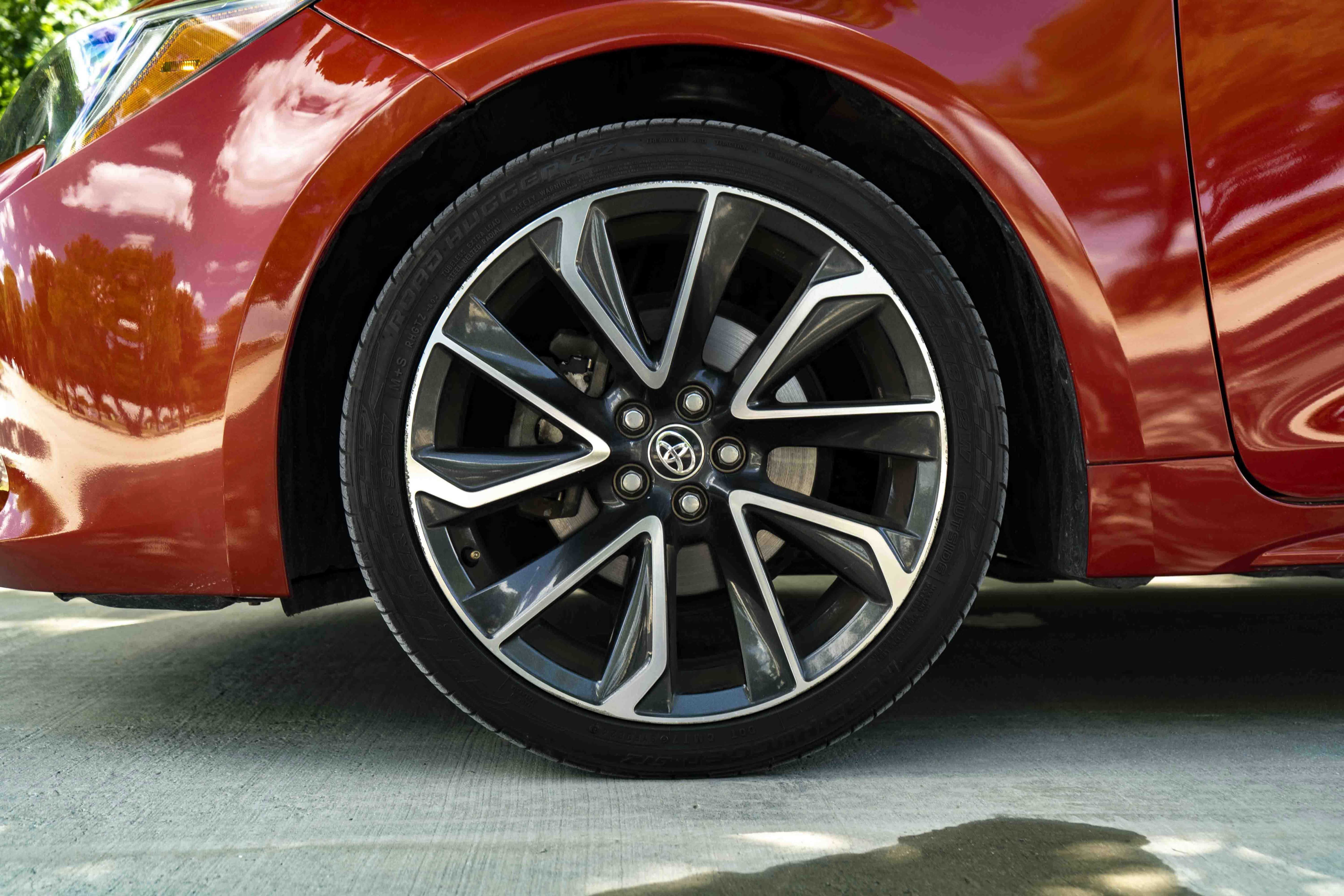 Used 2020 Toyota Corolla XSE FWD image 14