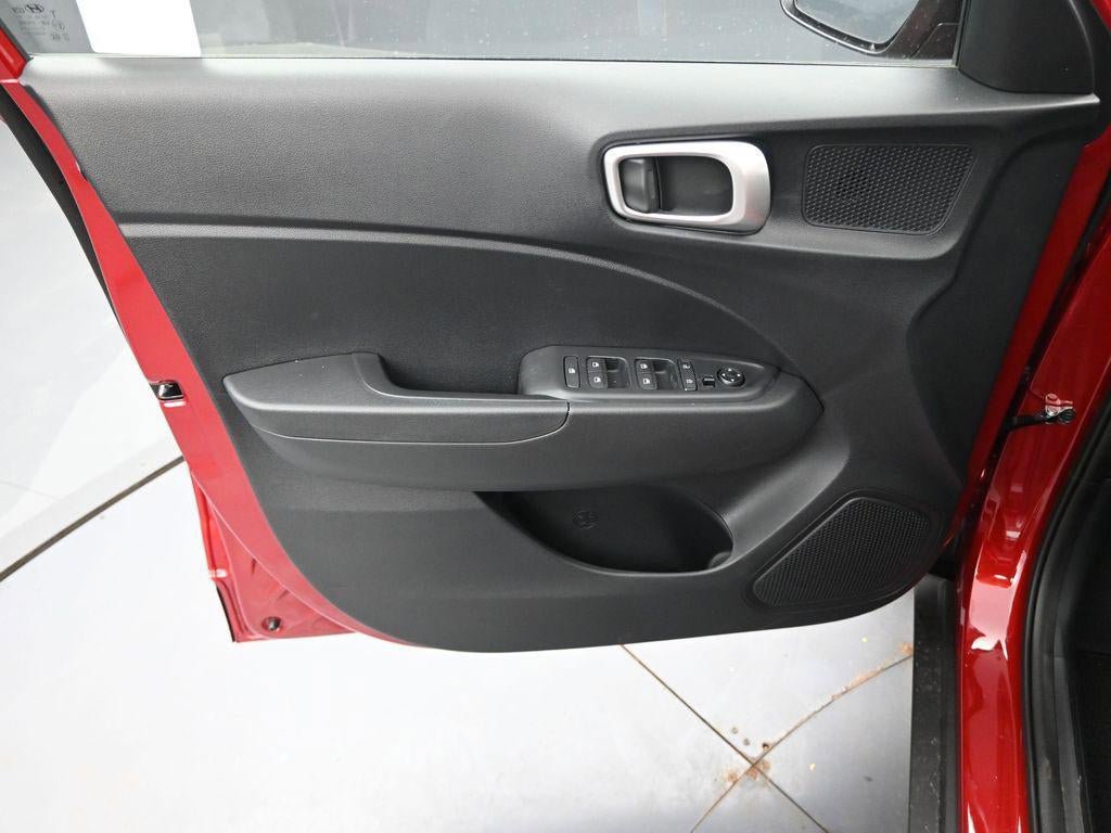 New 2026 Hyundai Venue SEL FWD image 12