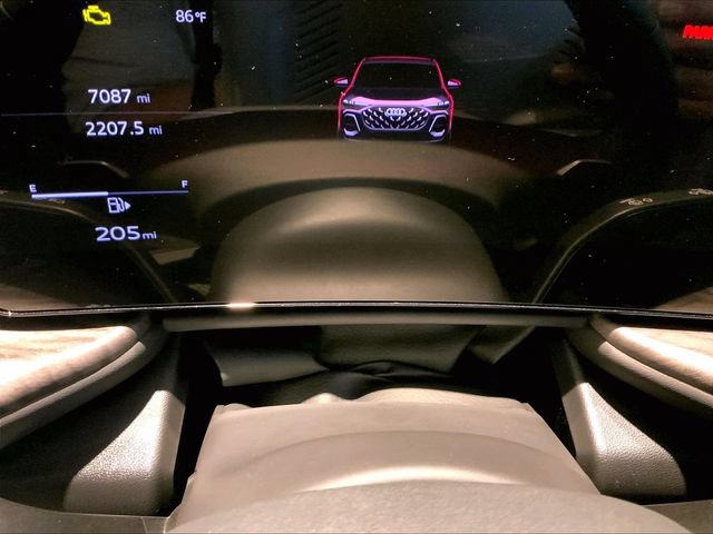 Certified 2025 Audi Q5 Premium w/ Convenience Package AWD/4WD image 24