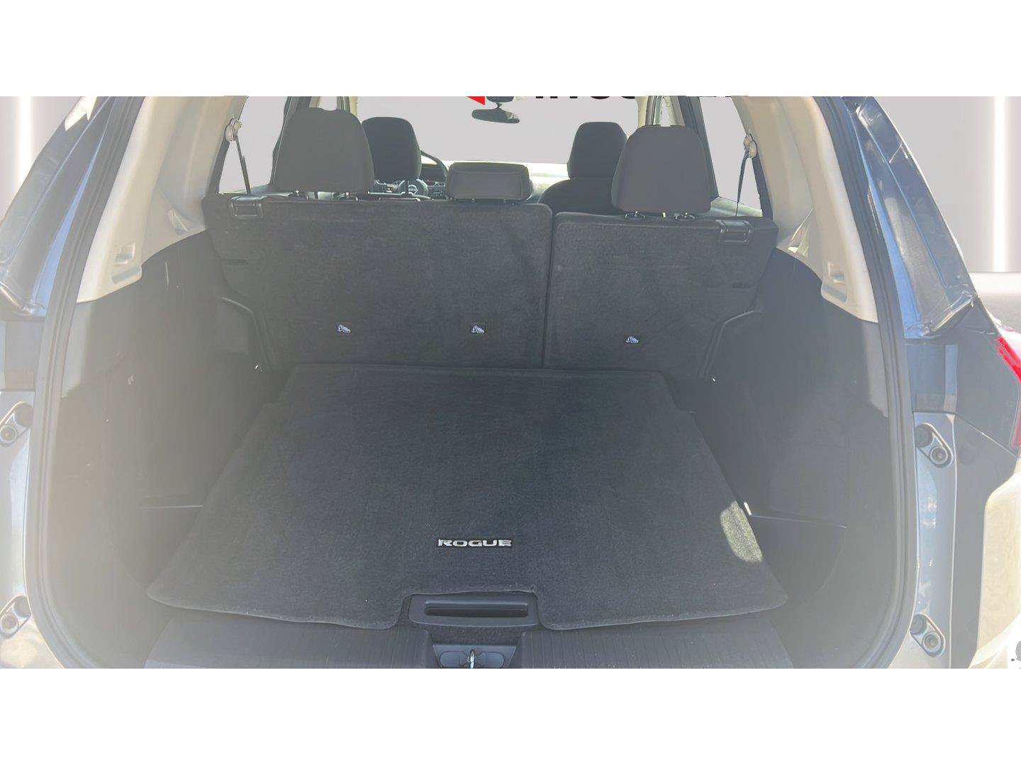 Used 2024 Nissan Rogue SV AWD/4WD image 17