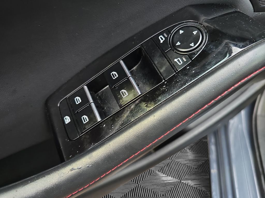 Used 2025 MAZDA MAZDA3 s image 25