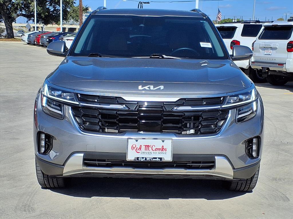 Used 2024 Kia Seltos SX w/ SX Sunroof Package image 2