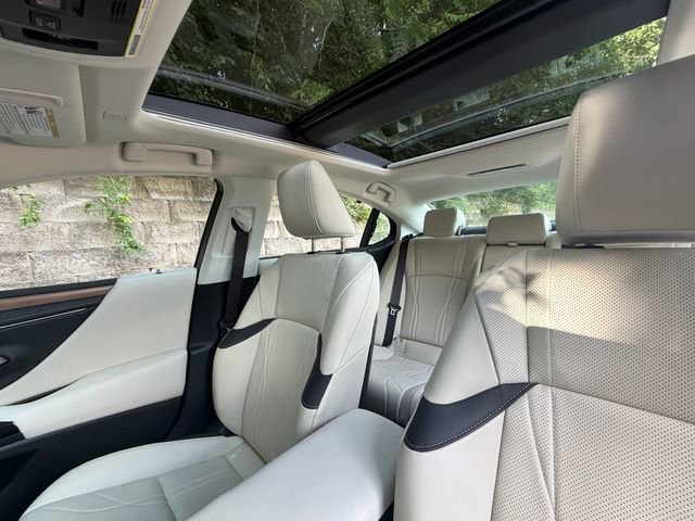 Certified 2023 Lexus ES 350 Ultra Luxury w/ Accessory Package (Z2) FWD image 37