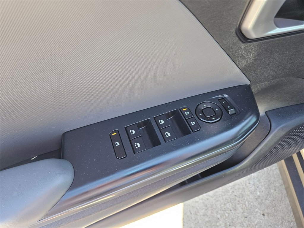 Used 2025 Kia K4 LXS image 15