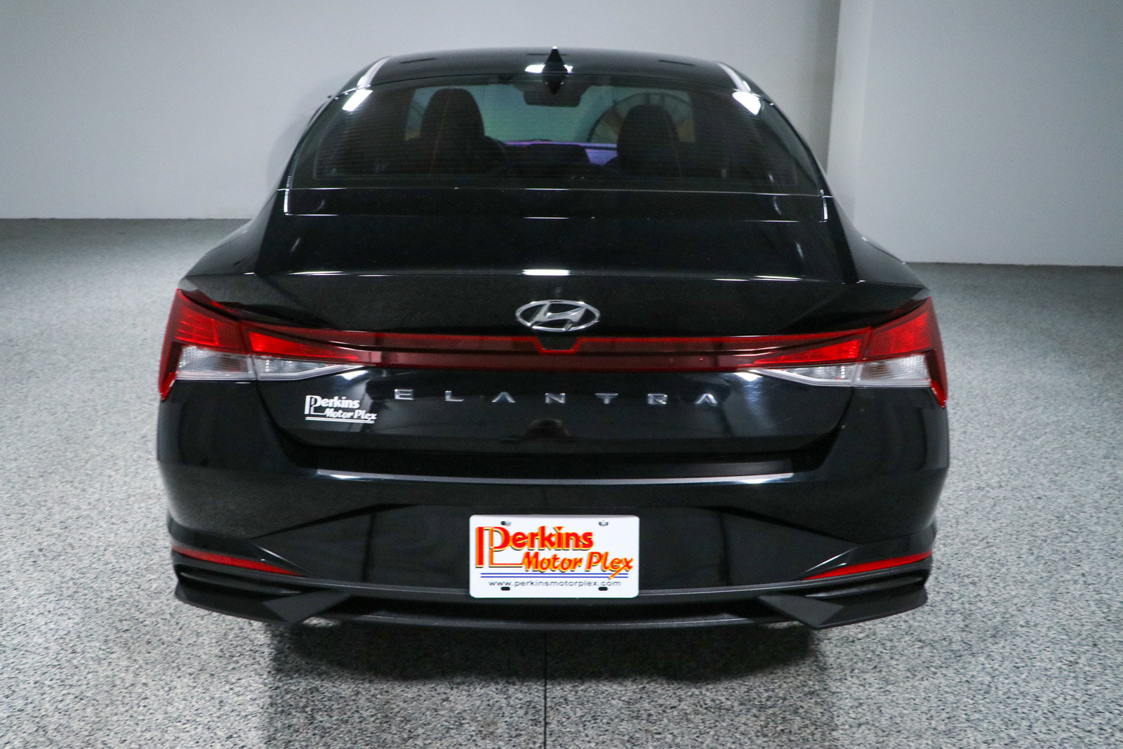 Used 2023 Hyundai Elantra SEL FWD image 8