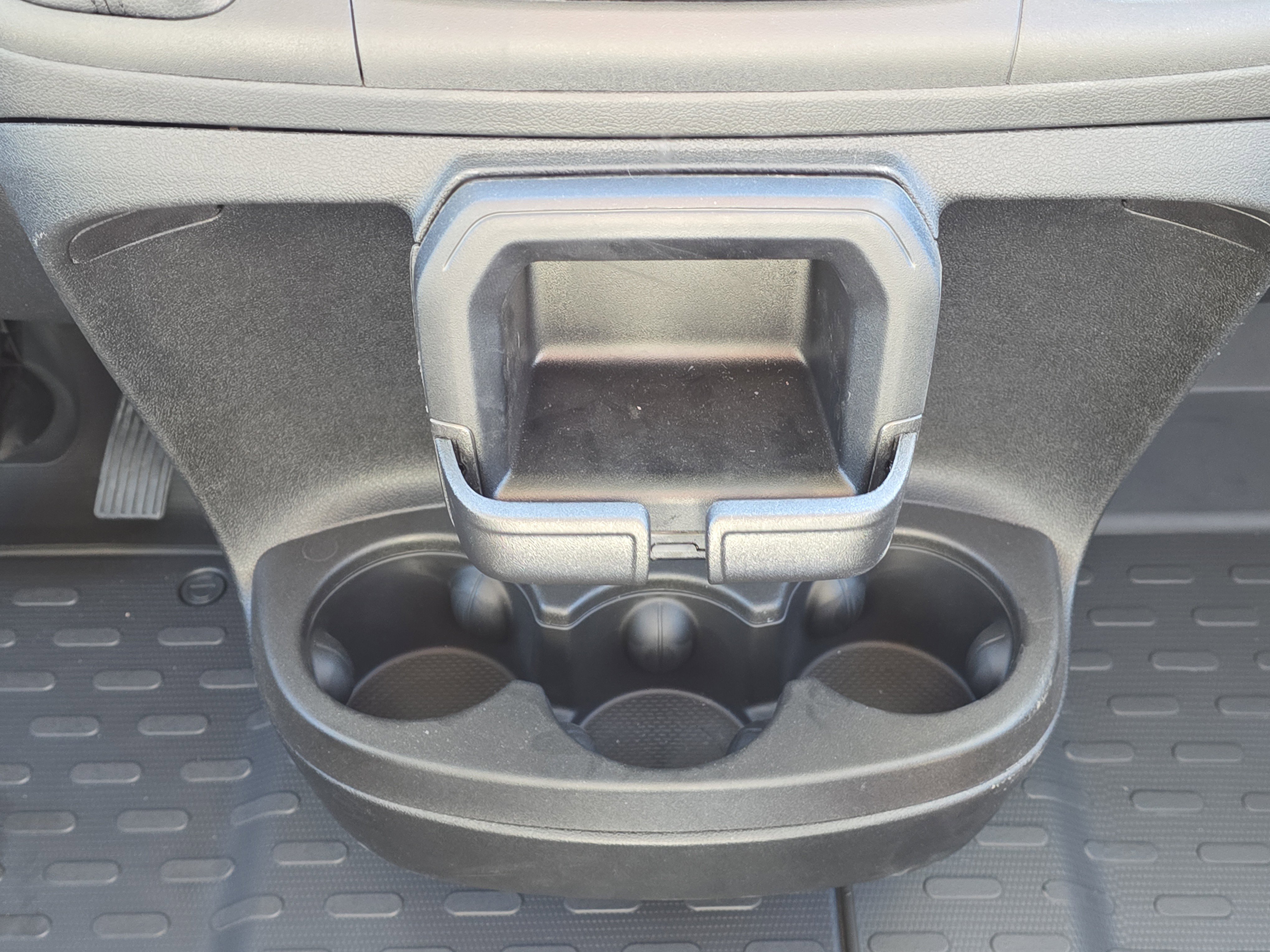 Used 2025 RAM ProMaster 2500 w/ Convenience Group image 10