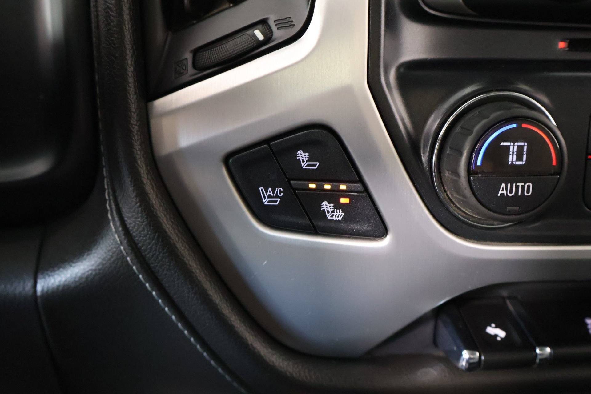 Used 2014 GMC Sierra 1500 SLT w/ SLT Crew Cab Value Package RWD image 7