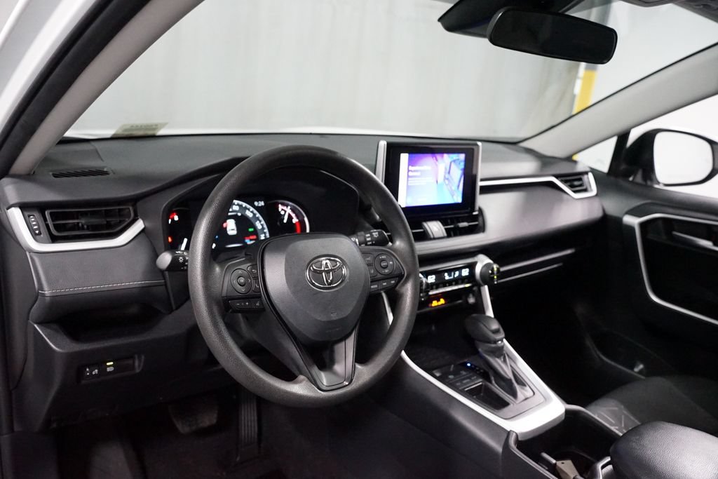 Certified 2025 Toyota RAV4 XLE FWD image 11