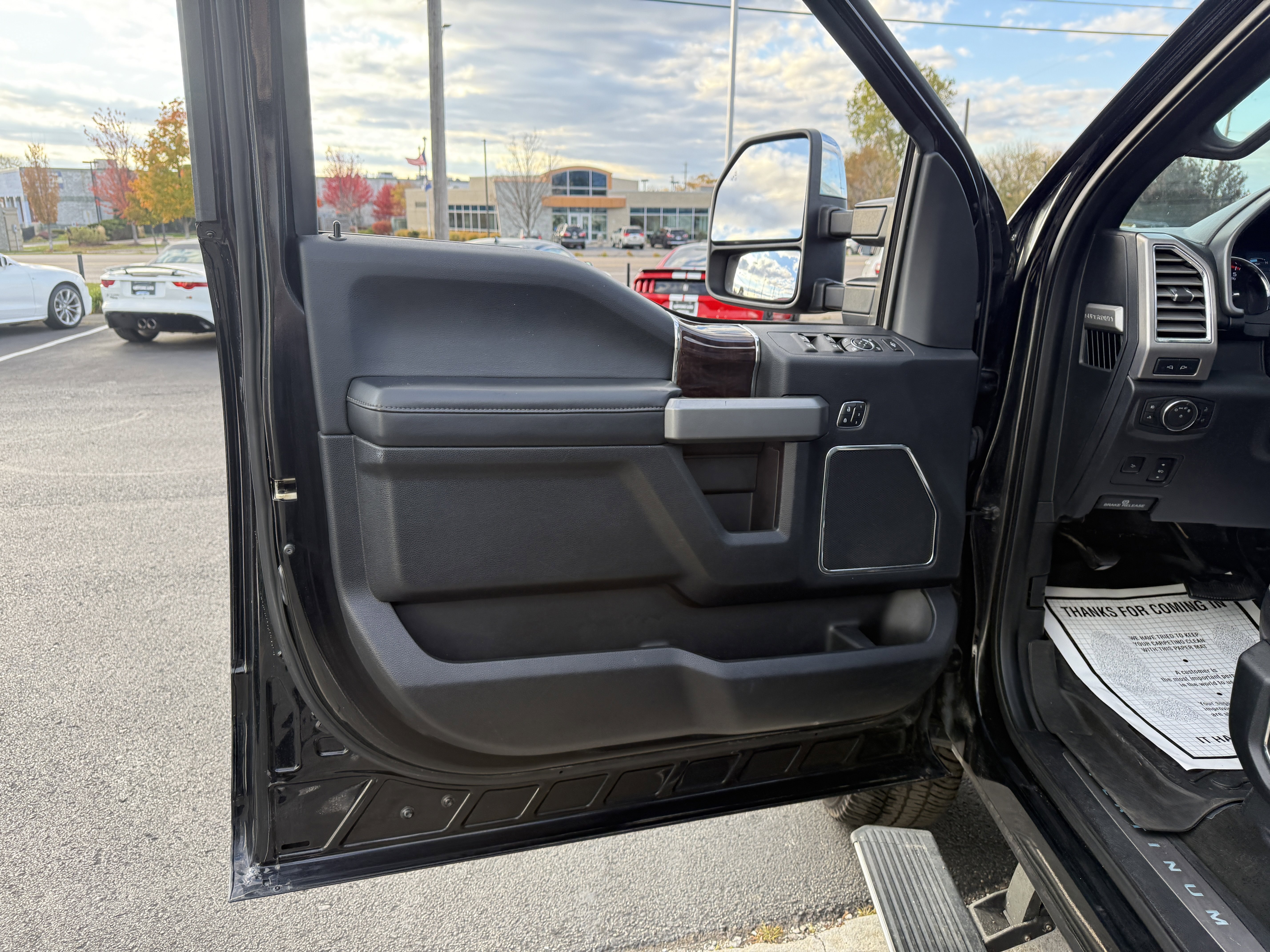 Used 2017 Ford F350 Platinum w/ Platinum Ultimate Package image 10