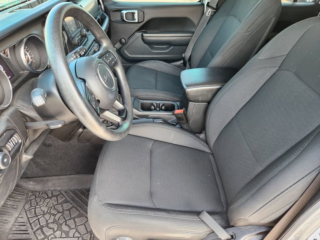 Used 2020 Jeep Wrangler Unlimited Sport AWD/4WD image 4
