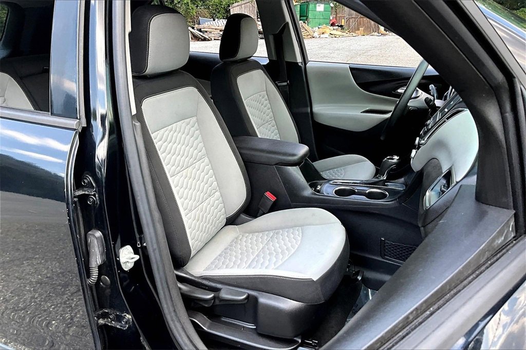 Certified 2018 Chevrolet Equinox LS image 26