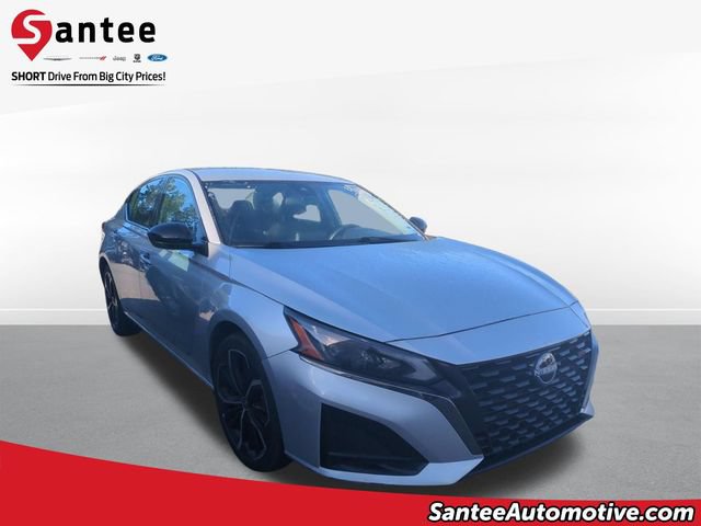 Used 2024 Nissan Altima 2.5 SR FWD image 1