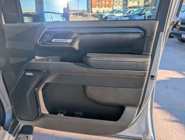 Used 2025 GMC Sierra 3500 AT4 w/ AT4 Premium Plus Package image 33