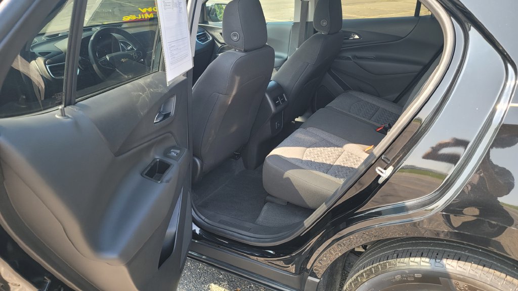 Used 2022 Chevrolet Equinox LT FWD image 25