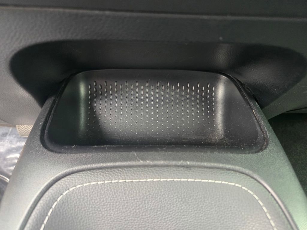Used 2020 Toyota Corolla SE FWD image 17