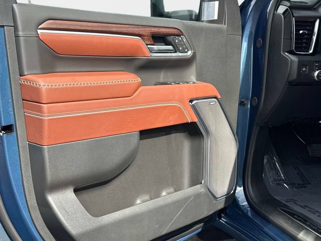 New 2026 GMC Sierra 2500 Denali Ultimate AWD/4WD image 16