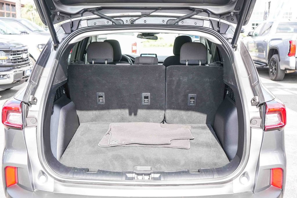 Used 2024 Ford Escape Active FWD image 31