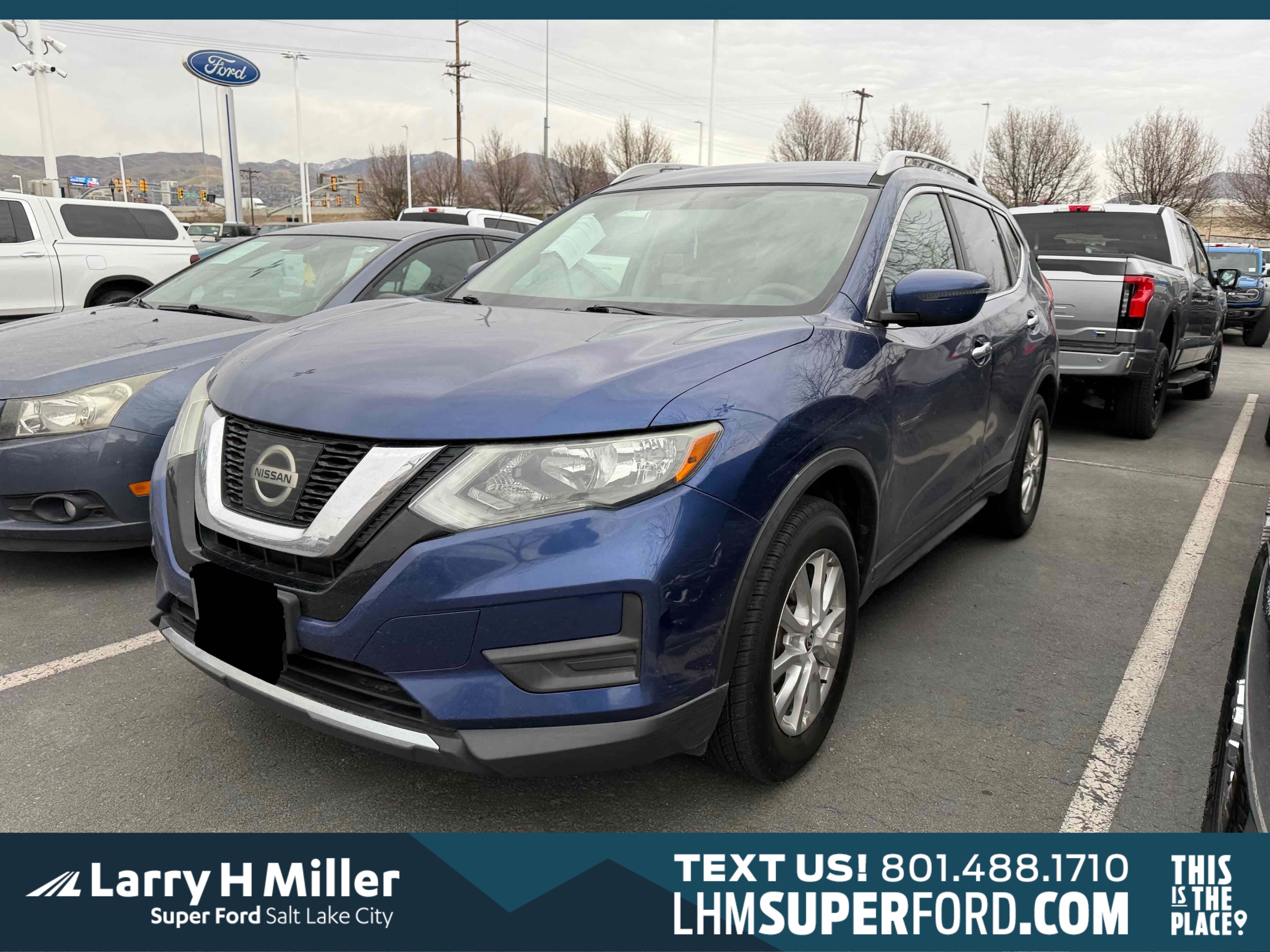 Used 2017 Nissan Rogue SV