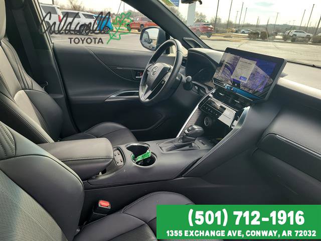 Used 2024 Toyota Venza Limited image 29
