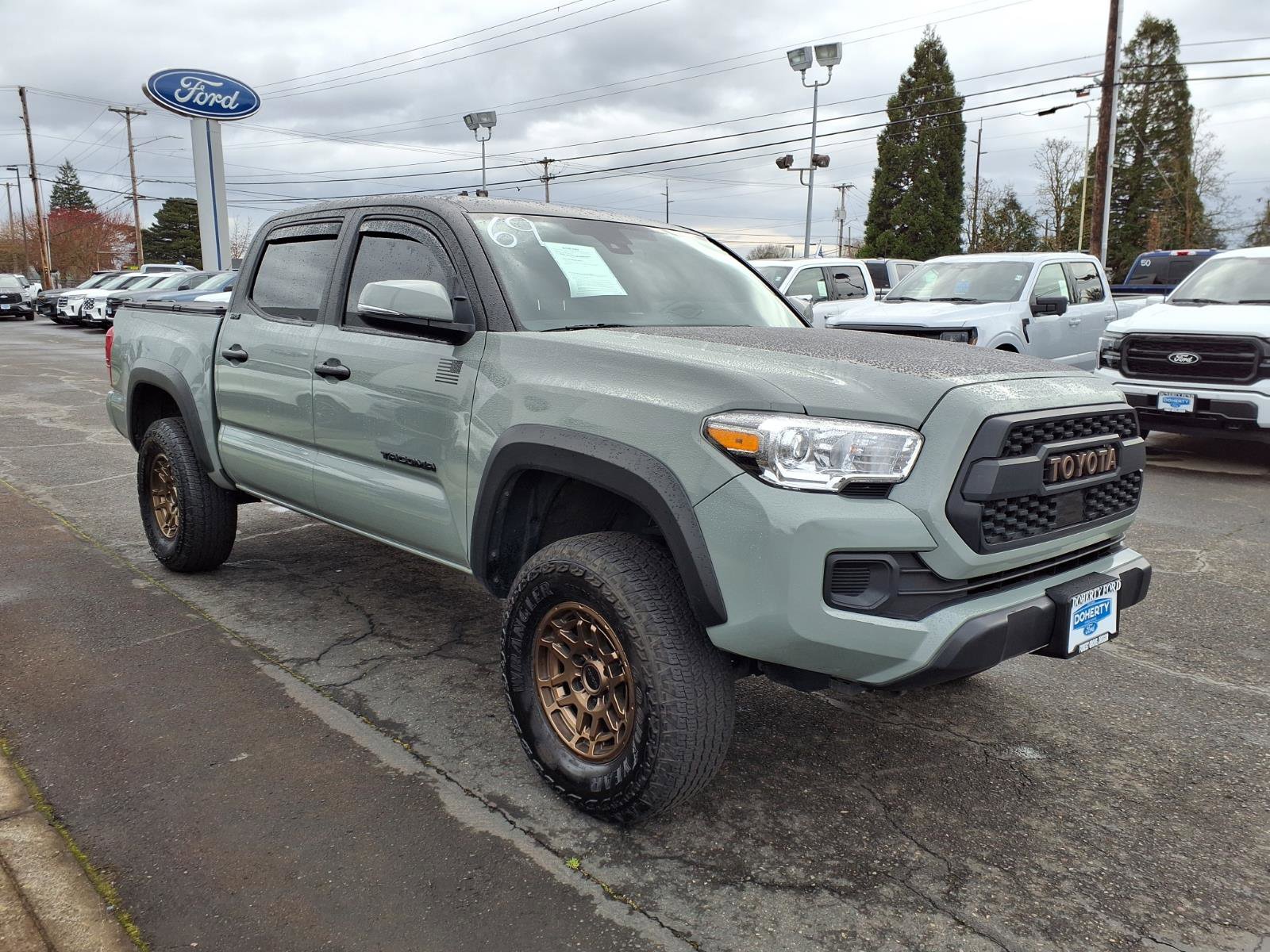 Used 2023 Toyota Tacoma 4x4 Double Cab w/ Trail Edition image 3