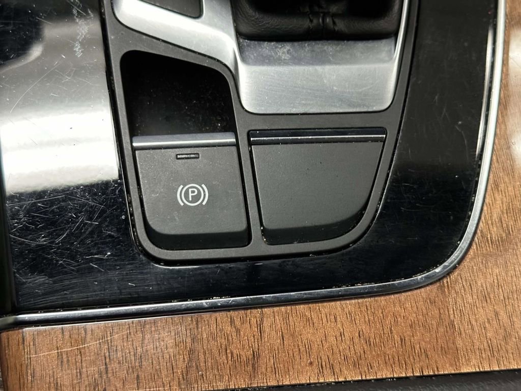 Used 2022 Audi Q5 2.0T Premium image 24