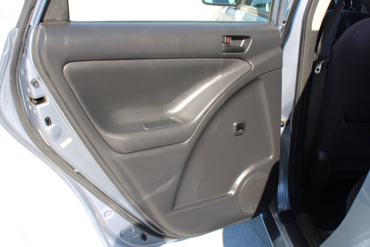 Used 2004 Toyota Matrix image 12