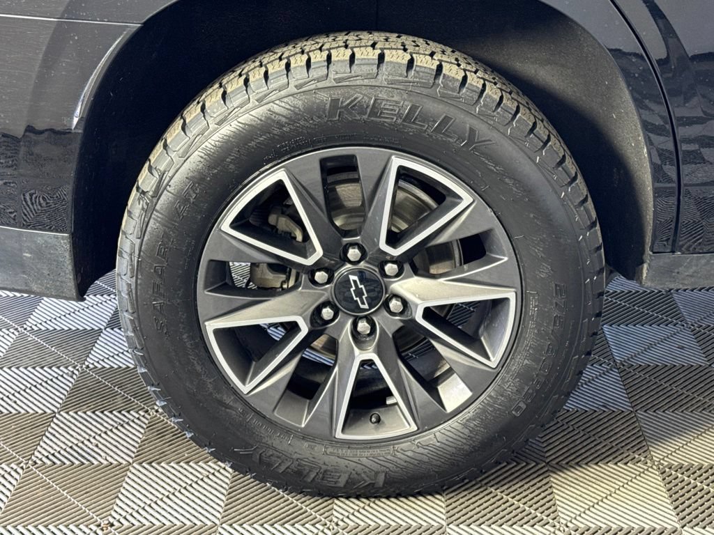 Certified 2023 Chevrolet Tahoe Z71 w/ Z71 Off-Road Package AWD/4WD image 14