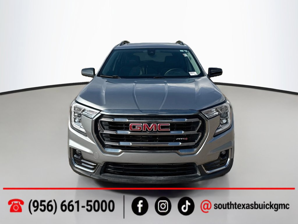 Used 2024 GMC Terrain AT4 AWD/4WD image 2
