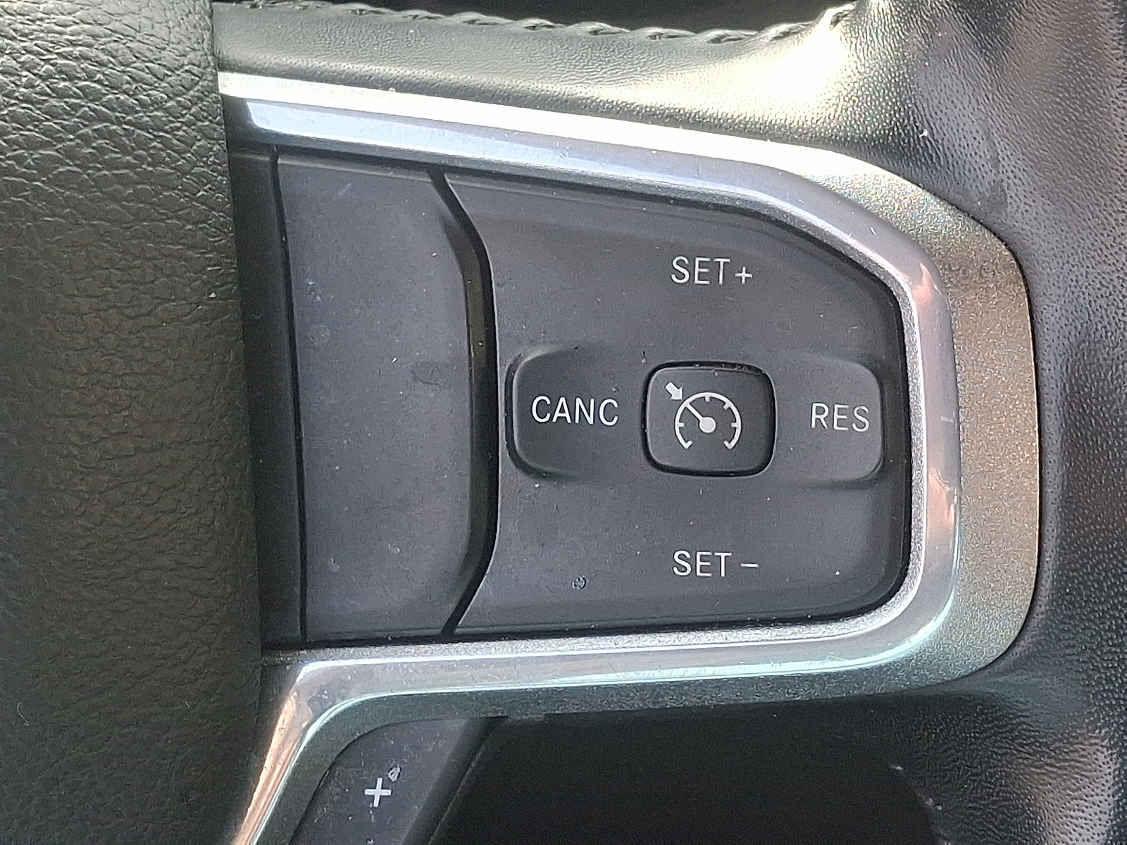 Used 2022 RAM 1500 Laramie image 21