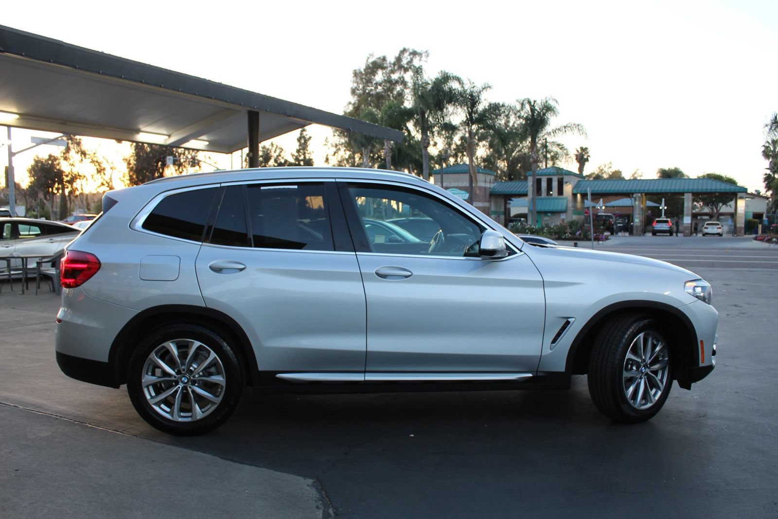 Used 2019 BMW X3 sDrive30i w/ Driving Assistance Package RWD image 6